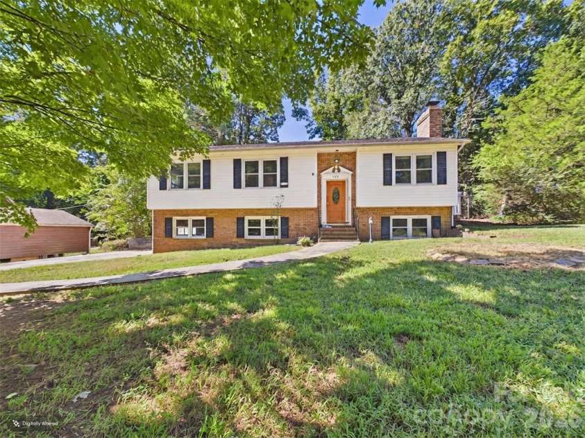 583 Brown Lee Drive, Concord, NC 28025.  MLS# CAR4428796, YatesRealty ID 53218. 