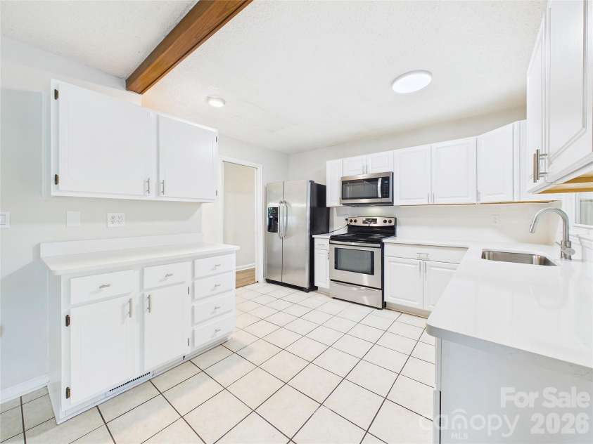 583 Brown Lee Drive, Concord, NC 28025.  MLS# CAR4428796, YatesRealty ID 53218. 