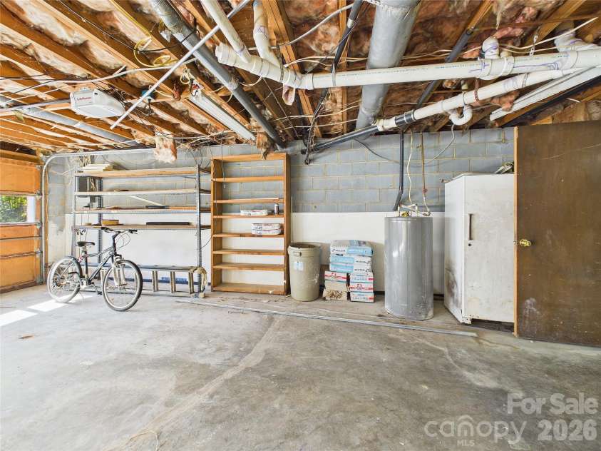 583 Brown Lee Drive, Concord, NC 28025.  MLS# CAR4428796, YatesRealty ID 53218. 