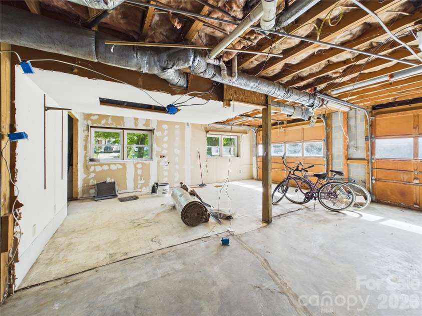 583 Brown Lee Drive, Concord, NC 28025.  MLS# CAR4428796, YatesRealty ID 53218. 