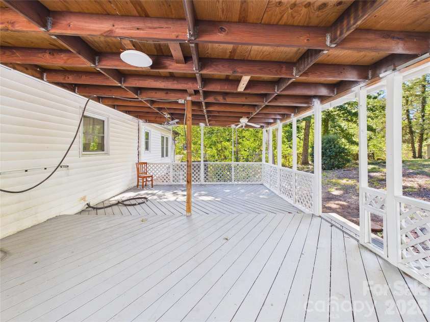 583 Brown Lee Drive, Concord, NC 28025.  MLS# CAR4428796, YatesRealty ID 53218. 