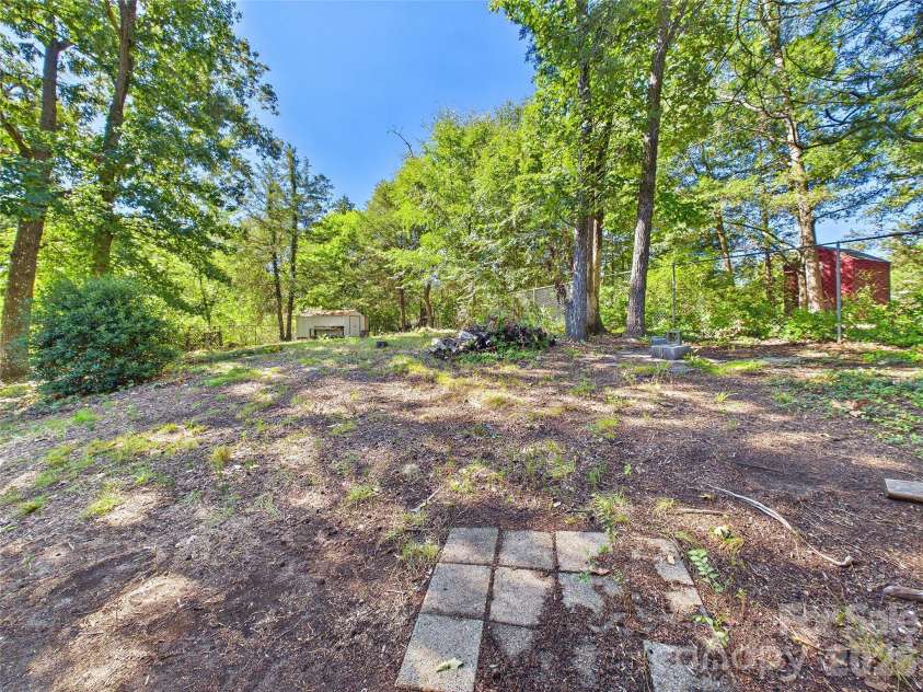 583 Brown Lee Drive, Concord, NC 28025.  MLS# CAR4428796, YatesRealty ID 53218. 