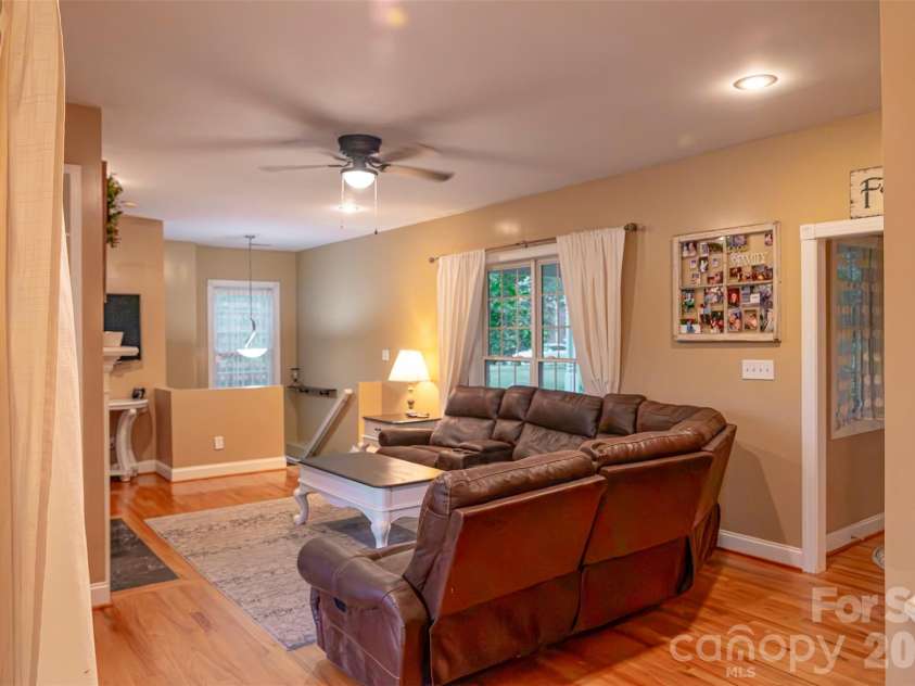 155 4th Avenue, Catawba, NC 28609.  MLS# CAR4427826, YatesRealty ID 53221. 