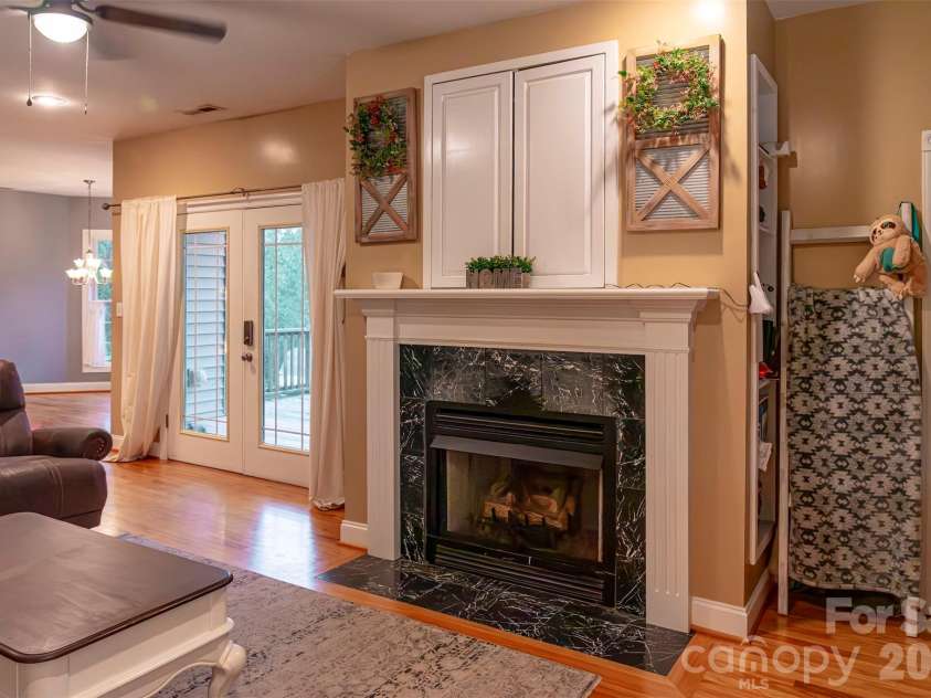 155 4th Avenue, Catawba, NC 28609.  MLS# CAR4427826, YatesRealty ID 53221. 