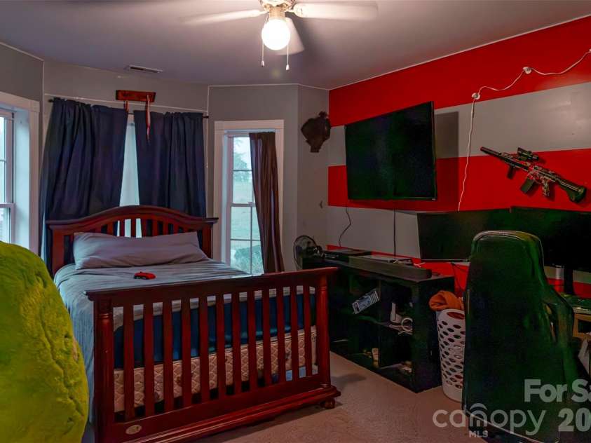 155 4th Avenue, Catawba, NC 28609.  MLS# CAR4427826, YatesRealty ID 53221. 