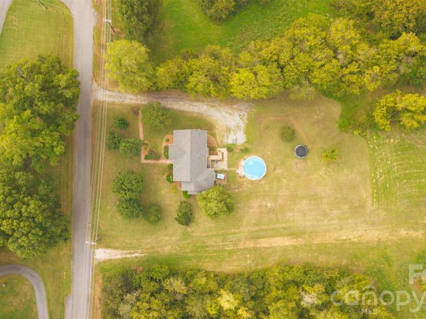 155 4th Avenue, Catawba, NC 28609.  MLS# CAR4427826, YatesRealty ID 53221. 