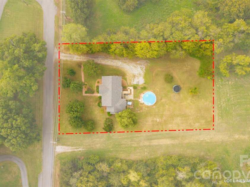 155 4th Avenue, Catawba, NC 28609.  MLS# CAR4427826, YatesRealty ID 53221. 