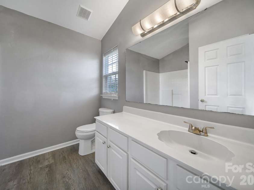 5228 Moonlight Trail, Concord, NC 28025.  MLS# CAR4425207, YatesRealty ID 53223. Primary Bath