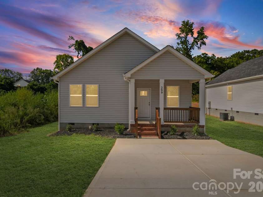 299 Long Street, East Spencer, NC 28039.  MLS# CAR4424473, YatesRealty ID 53225. 