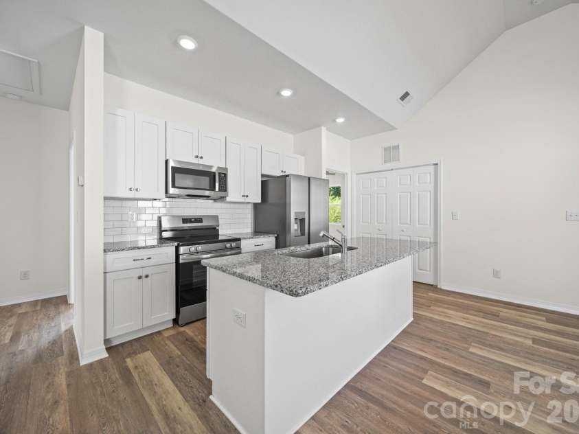 299 Long Street, East Spencer, NC 28039.  MLS# CAR4424473, YatesRealty ID 53225. 
