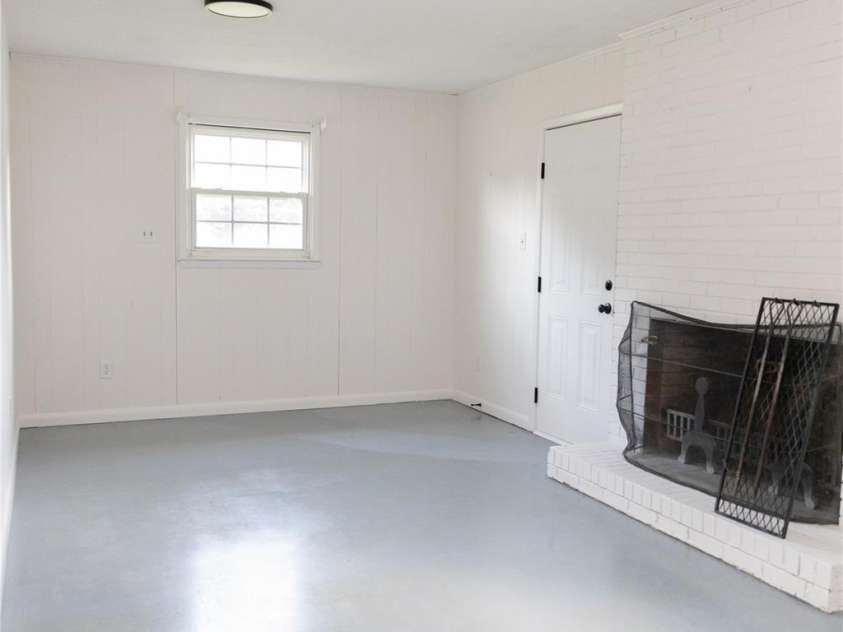 1527 Kingston Drive, Kannapolis, NC 28083.  MLS# CAR4428741, YatesRealty ID 53226. 
