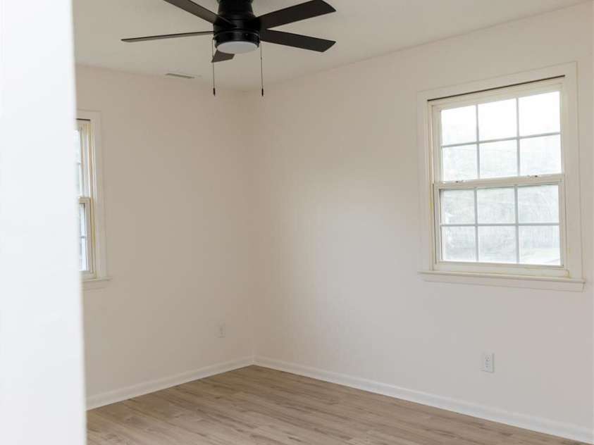 1527 Kingston Drive, Kannapolis, NC 28083.  MLS# CAR4428741, YatesRealty ID 53226. 