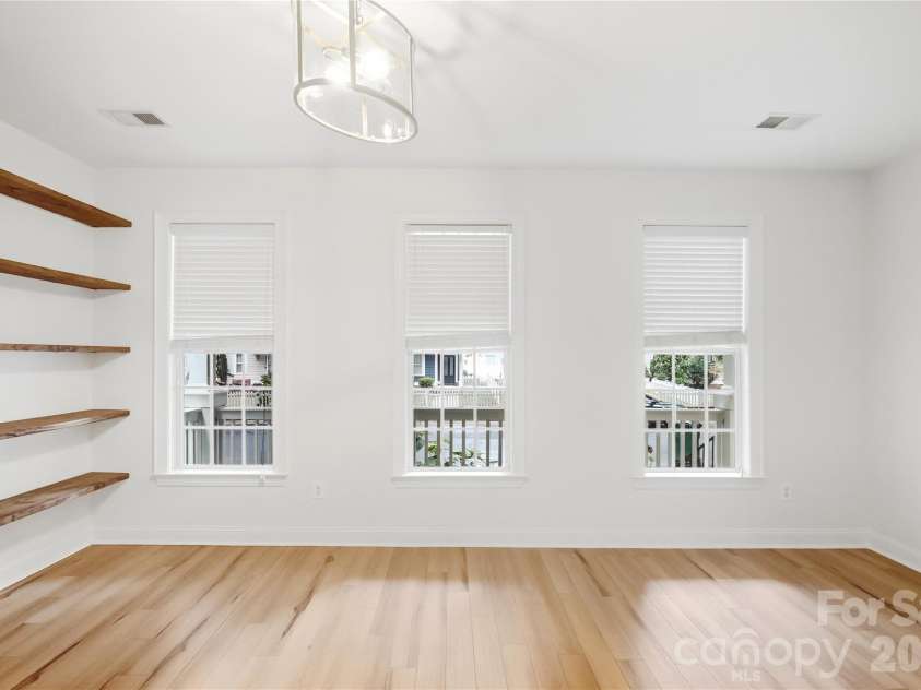 1915 Lela Avenue, Charlotte, NC 28208.  MLS# CAR4428467, YatesRealty ID 53229. 