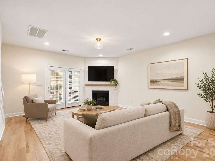 1915 Lela Avenue, Charlotte, NC 28208.  MLS# CAR4428467, YatesRealty ID 53229. Virtually staged photo