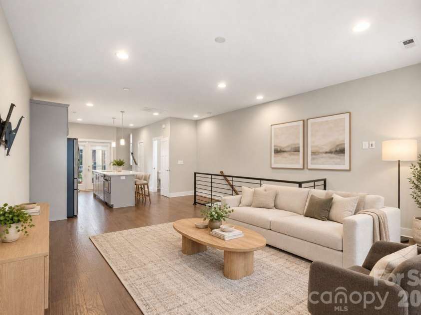 512 Sedgefield Park Drive, Charlotte, NC 28203.  MLS# CAR4428472, YatesRealty ID 53231. Virtually staged photo