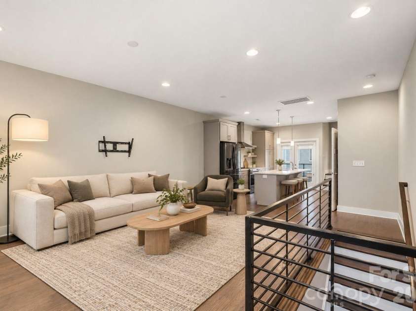 512 Sedgefield Park Drive, Charlotte, NC 28203.  MLS# CAR4428472, YatesRealty ID 53231. Virtually staged photo
