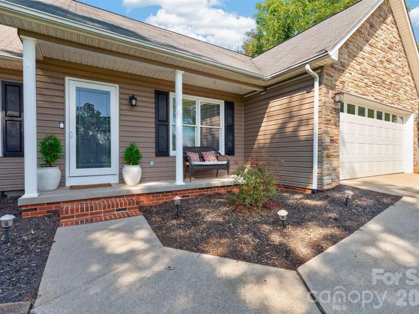 2 Hunters Creek Lane, Granite Falls, NC 28630.  MLS# CAR4420856, YatesRealty ID 53234. 