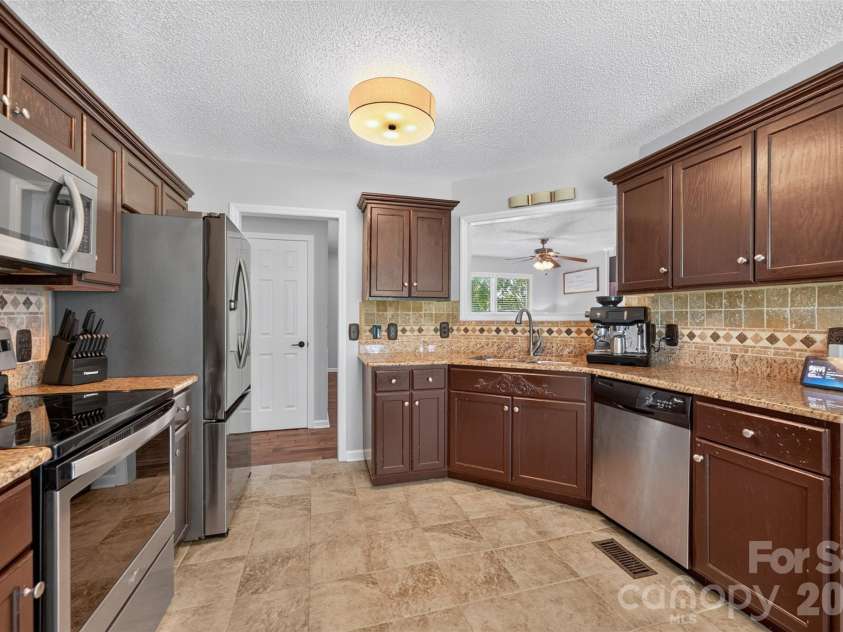 2 Hunters Creek Lane, Granite Falls, NC 28630.  MLS# CAR4420856, YatesRealty ID 53234. 