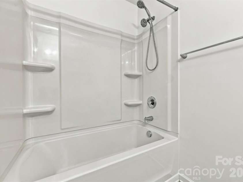 13598 Calloway Glen Drive, Charlotte, NC 28273.  MLS# CAR4428772, YatesRealty ID 53235. 