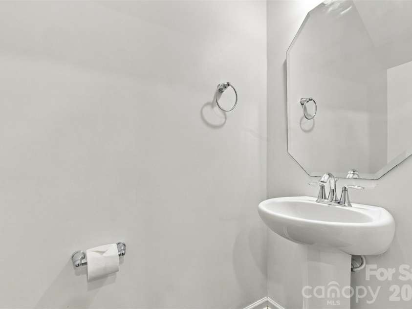 13598 Calloway Glen Drive, Charlotte, NC 28273.  MLS# CAR4428772, YatesRealty ID 53235. 