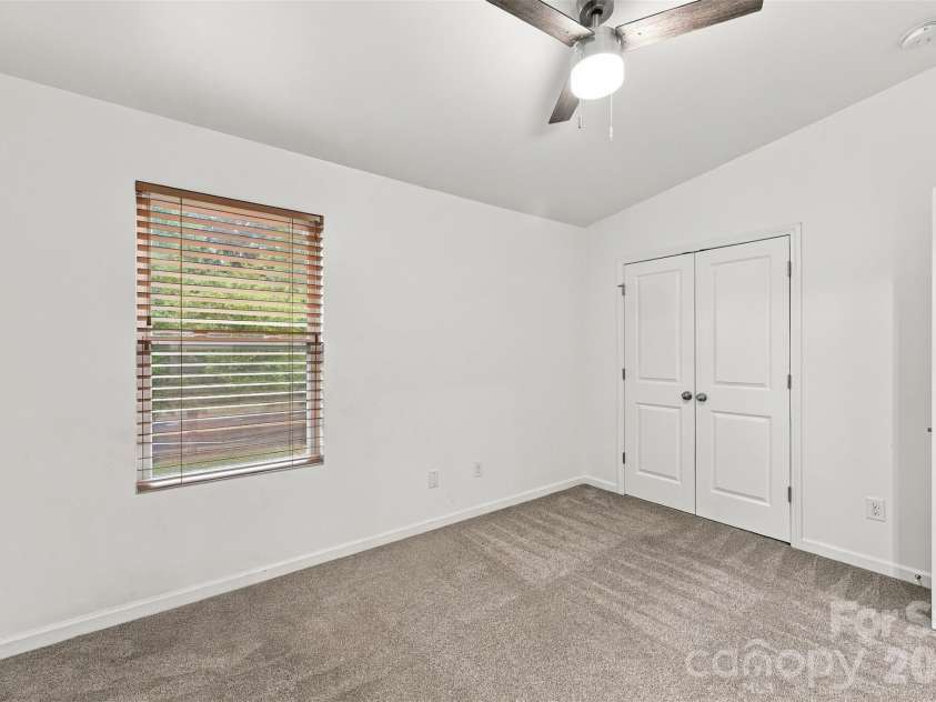 13598 Calloway Glen Drive, Charlotte, NC 28273.  MLS# CAR4428772, YatesRealty ID 53235. 
