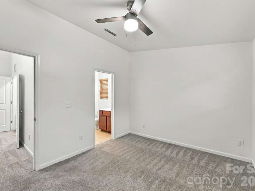 13598 Calloway Glen Drive, Charlotte, NC 28273.  MLS# CAR4428772, YatesRealty ID 53235. 