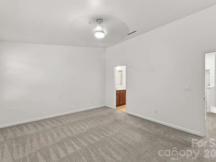 13598 Calloway Glen Drive, Charlotte, NC 28273.  MLS# CAR4428772, YatesRealty ID 53235. 