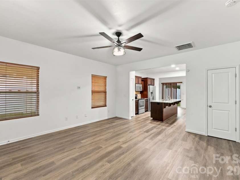 13598 Calloway Glen Drive, Charlotte, NC 28273.  MLS# CAR4428772, YatesRealty ID 53235. 