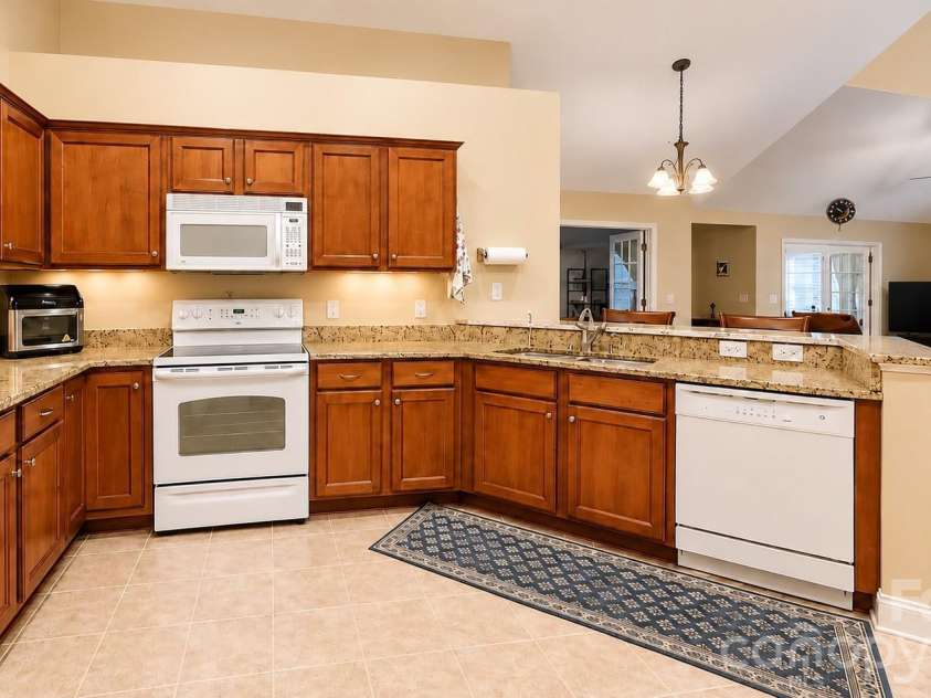 76 Mountain Meadow Circle, Weaverville, NC 28787.  MLS# CAR4428827, YatesRealty ID 53237. 