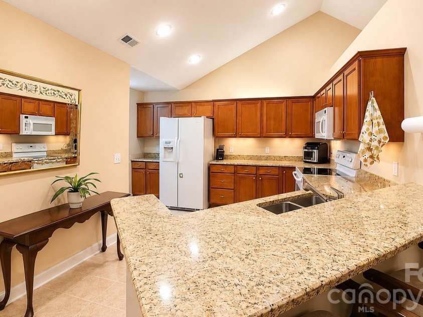 76 Mountain Meadow Circle, Weaverville, NC 28787.  MLS# CAR4428827, YatesRealty ID 53237. 