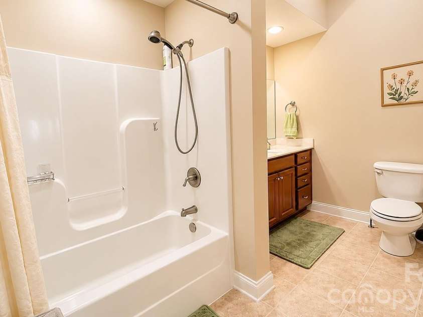 76 Mountain Meadow Circle, Weaverville, NC 28787.  MLS# CAR4428827, YatesRealty ID 53237. 