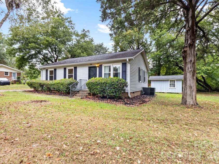 4012 Crestview Drive, Rock Hill, SC 29732.  MLS# CAR4421136, YatesRealty ID 53238. 