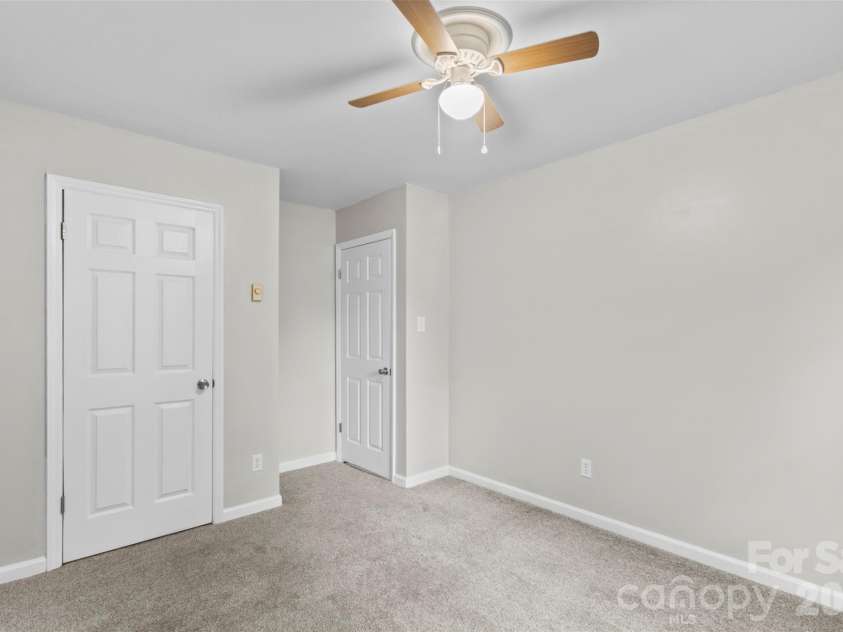 4012 Crestview Drive, Rock Hill, SC 29732.  MLS# CAR4421136, YatesRealty ID 53238. 