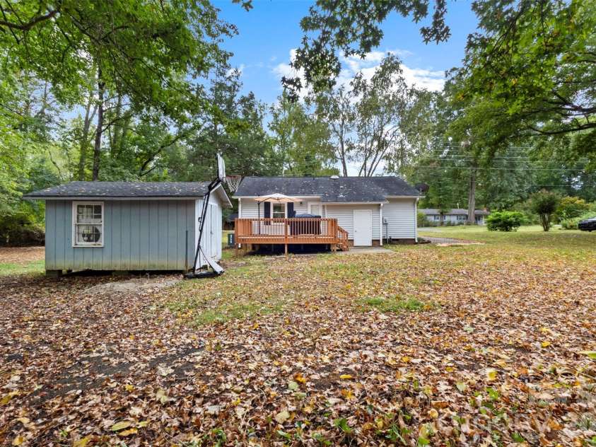 4012 Crestview Drive, Rock Hill, SC 29732.  MLS# CAR4421136, YatesRealty ID 53238. 