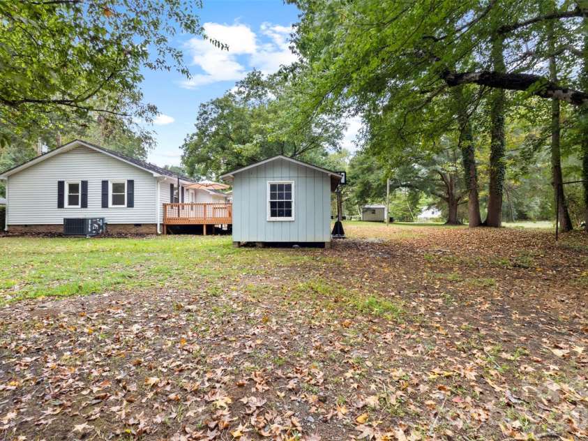 4012 Crestview Drive, Rock Hill, SC 29732.  MLS# CAR4421136, YatesRealty ID 53238. 