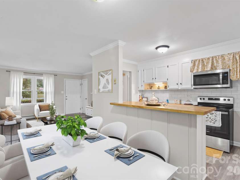 4012 Crestview Drive, Rock Hill, SC 29732.  MLS# CAR4421136, YatesRealty ID 53238. Virtually Staged Dining Area