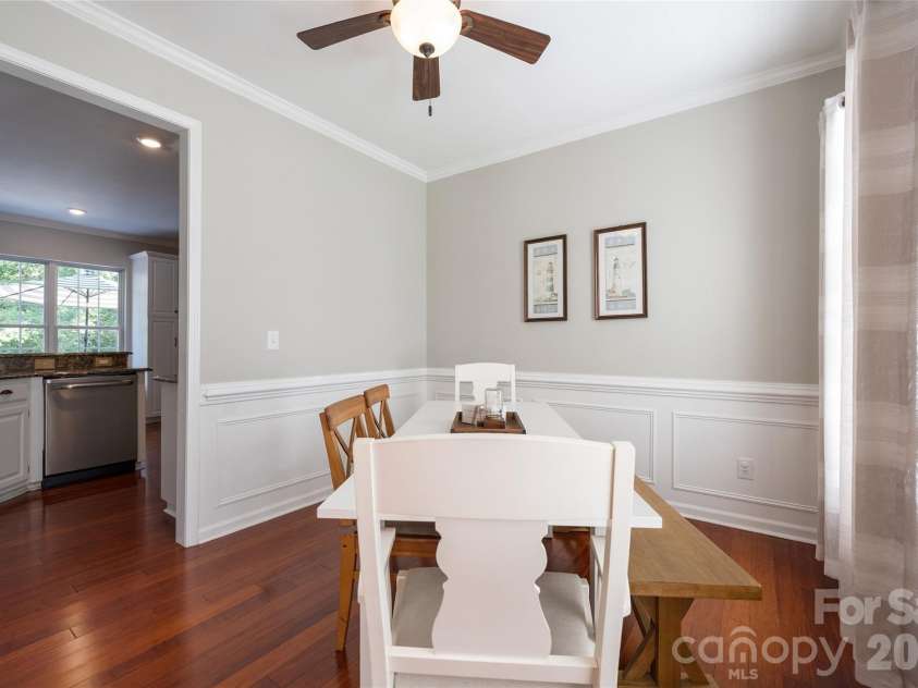 16919 Hampton Crossing Drive, Huntersville, NC 28078.  MLS# CAR4428164, YatesRealty ID 53239. 