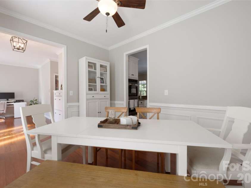 16919 Hampton Crossing Drive, Huntersville, NC 28078.  MLS# CAR4428164, YatesRealty ID 53239. 