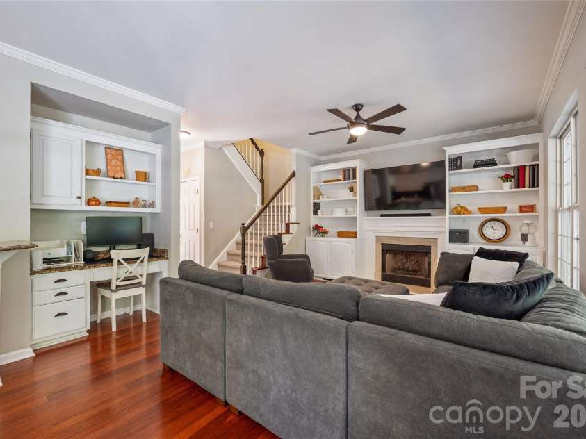 16919 Hampton Crossing Drive, Huntersville, NC 28078.  MLS# CAR4428164, YatesRealty ID 53239. 