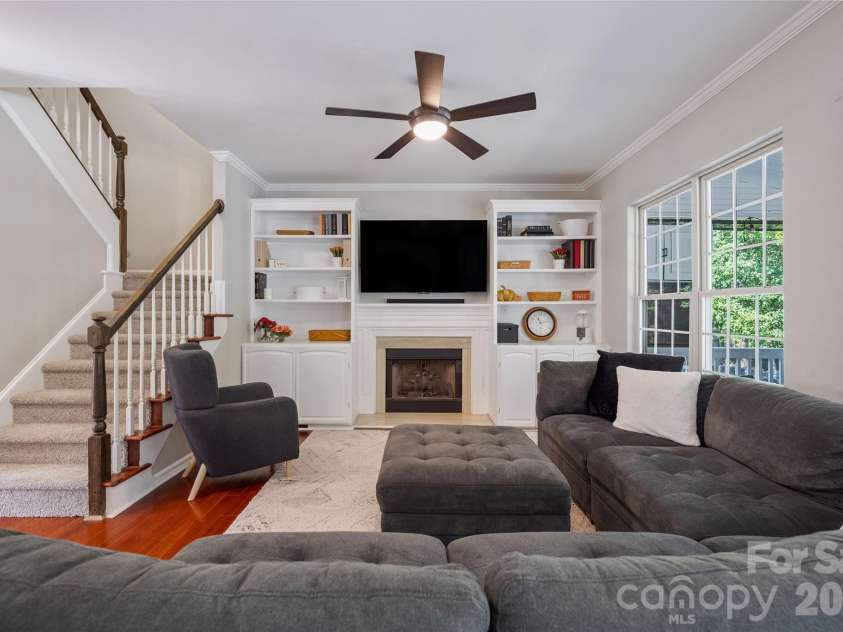 16919 Hampton Crossing Drive, Huntersville, NC 28078.  MLS# CAR4428164, YatesRealty ID 53239. 