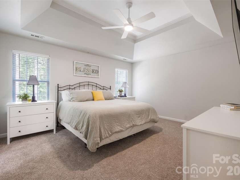 16919 Hampton Crossing Drive, Huntersville, NC 28078.  MLS# CAR4428164, YatesRealty ID 53239. 