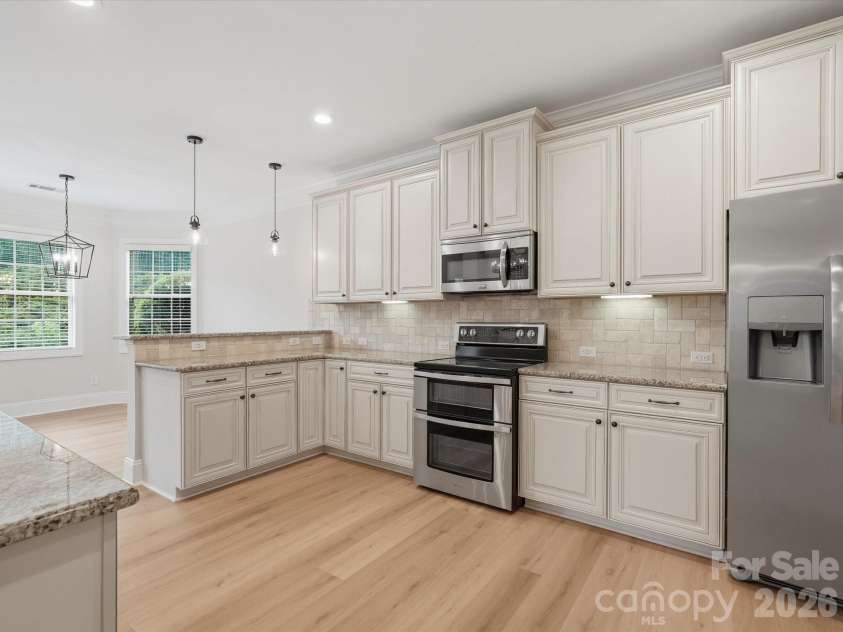 315 Golden View Drive, Waxhaw, NC 28173.  MLS# CAR4428413, YatesRealty ID 53241. 