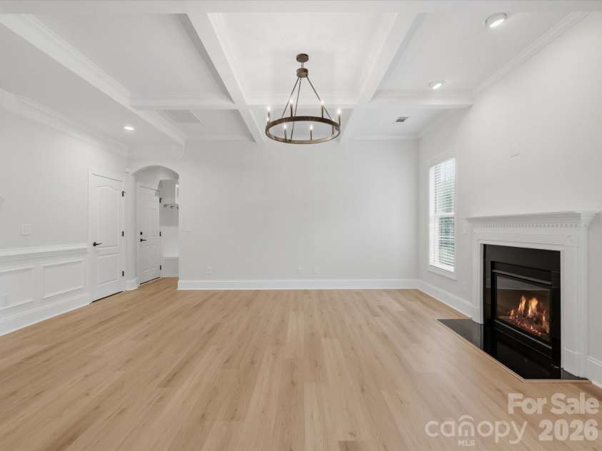 315 Golden View Drive, Waxhaw, NC 28173.  MLS# CAR4428413, YatesRealty ID 53241. 