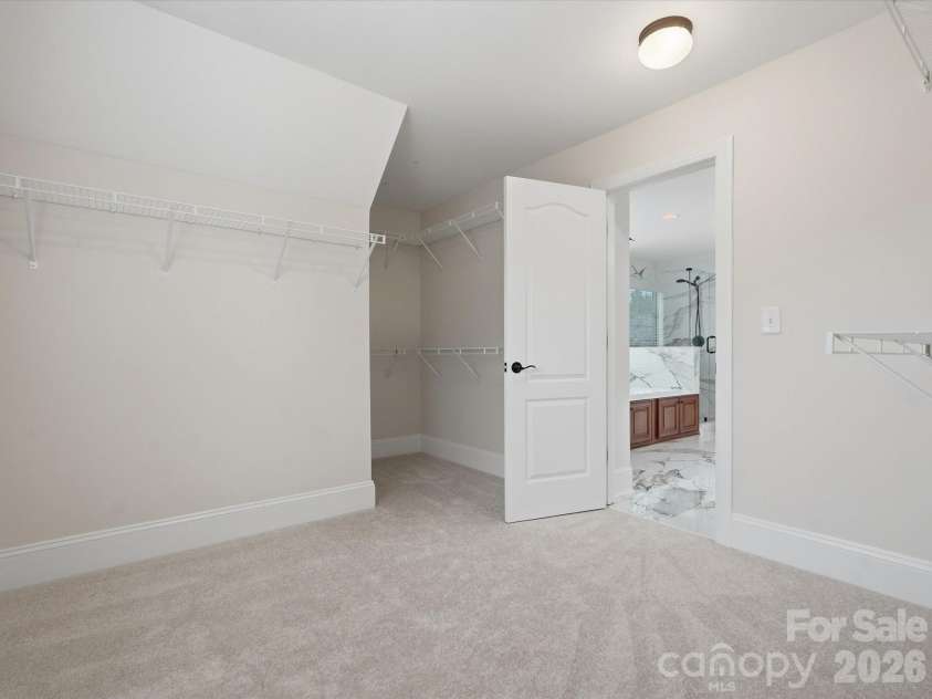 315 Golden View Drive, Waxhaw, NC 28173.  MLS# CAR4428413, YatesRealty ID 53241. 