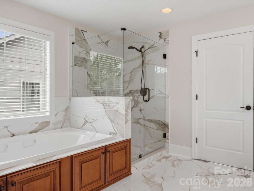 315 Golden View Drive, Waxhaw, NC 28173.  MLS# CAR4428413, YatesRealty ID 53241. 
