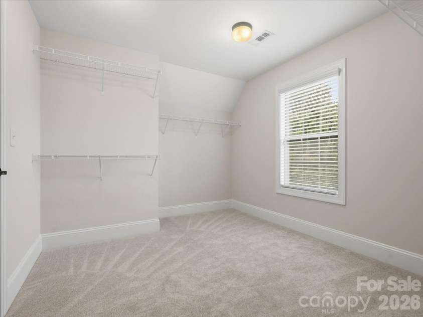 315 Golden View Drive, Waxhaw, NC 28173.  MLS# CAR4428413, YatesRealty ID 53241. 