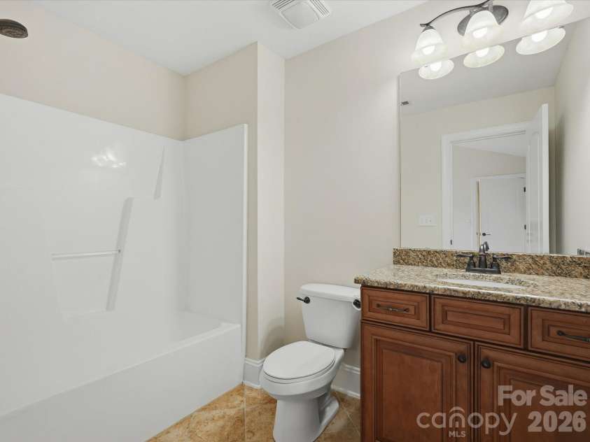 315 Golden View Drive, Waxhaw, NC 28173.  MLS# CAR4428413, YatesRealty ID 53241. 