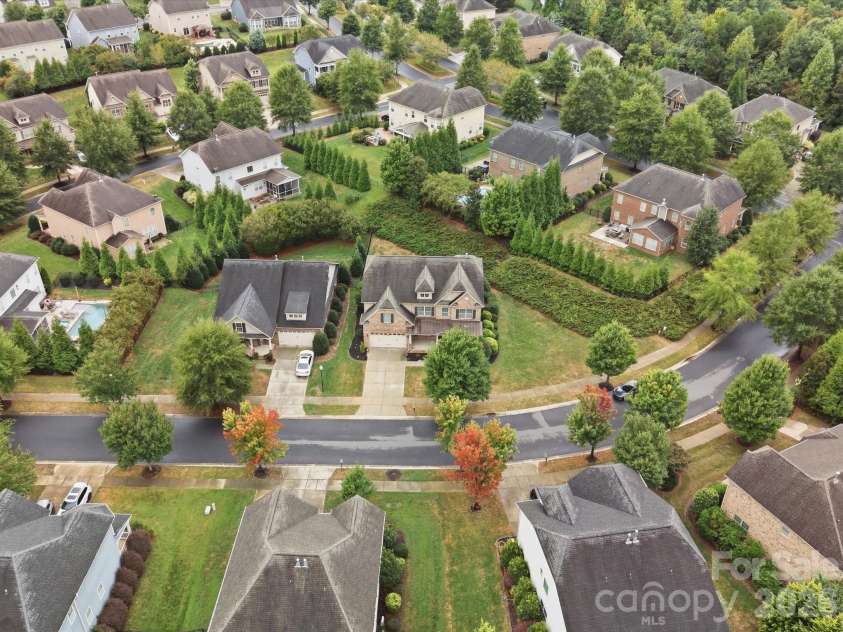 315 Golden View Drive, Waxhaw, NC 28173.  MLS# CAR4428413, YatesRealty ID 53241. 