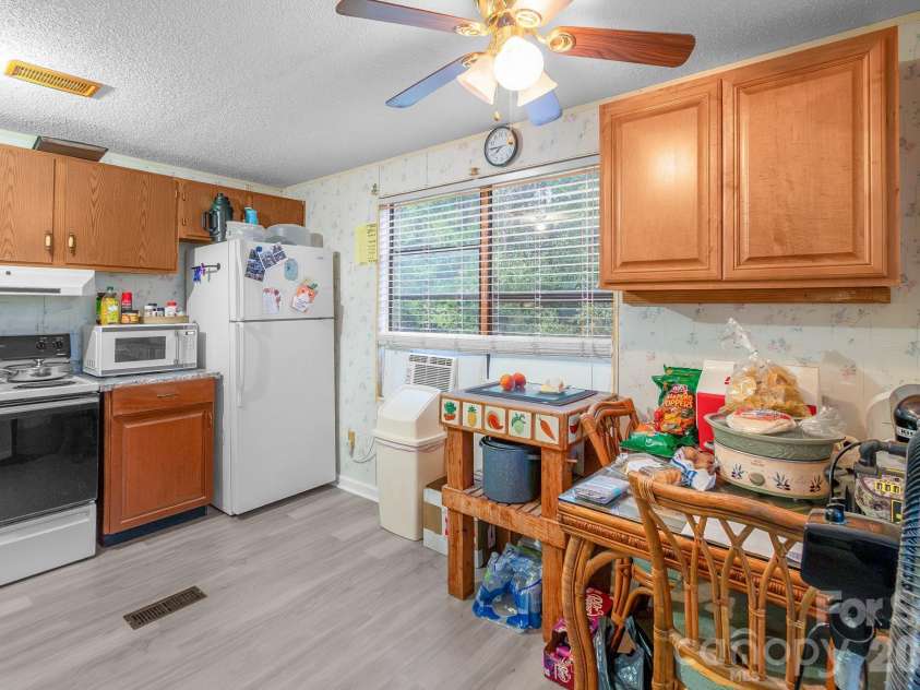 5107 Raleys Mill Road, Bethune, SC 29009.  MLS# CAR4428647, YatesRealty ID 53243. 
