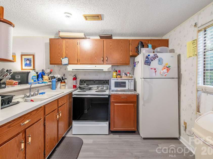 5107 Raleys Mill Road, Bethune, SC 29009.  MLS# CAR4428647, YatesRealty ID 53243. 